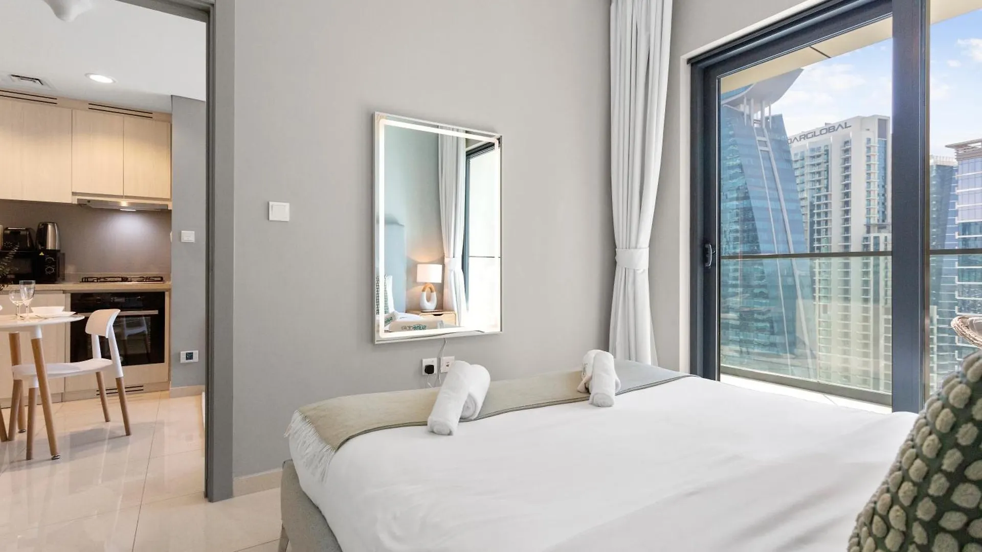 Superb 1Br Apartment In The Heart Of Business Bay Dubai 0*,  Emirados Árabes Unidos